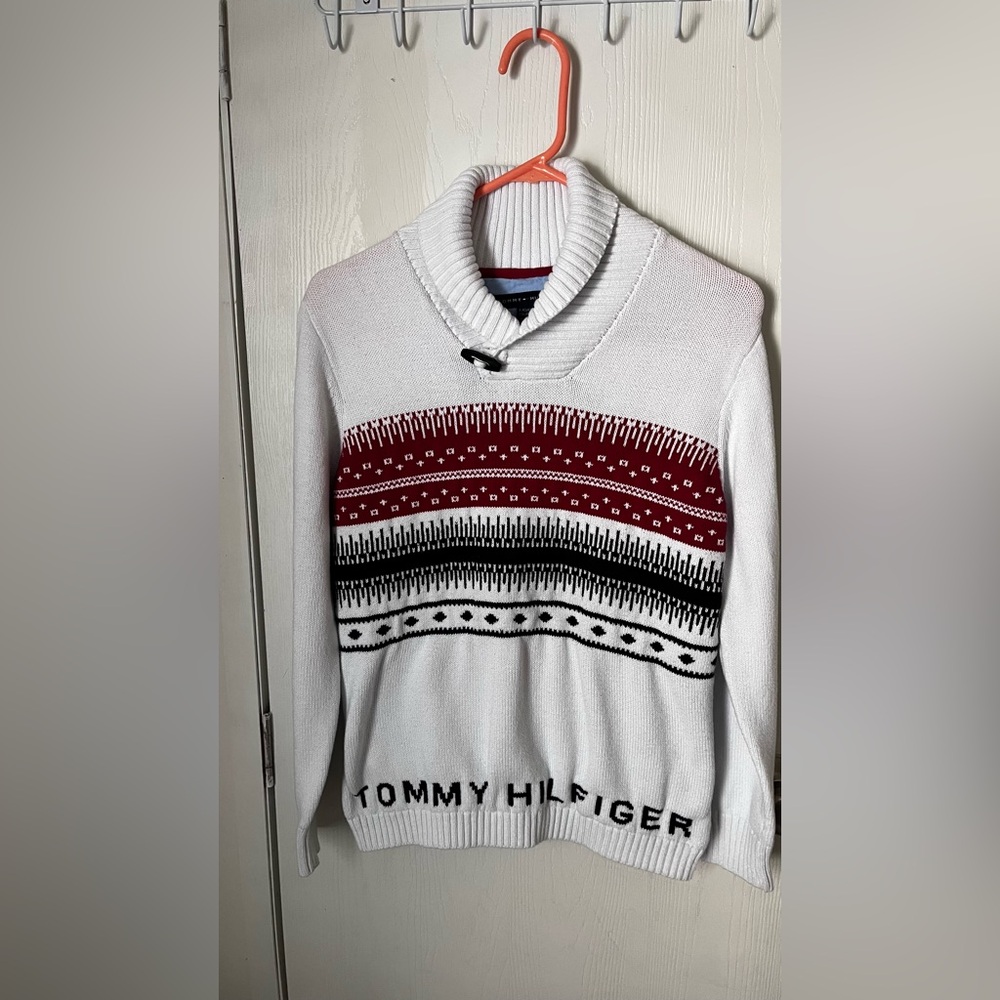 Tommy Hilfiger Women’s Pull Over Sweater Size Large 16/18